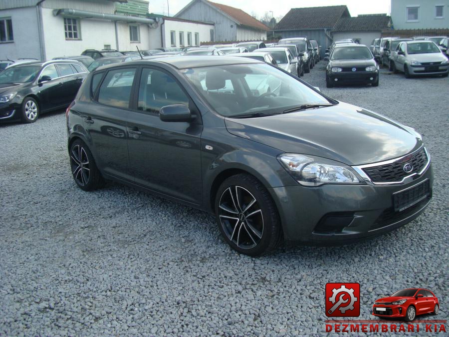 Baie ulei kia ceed 2012